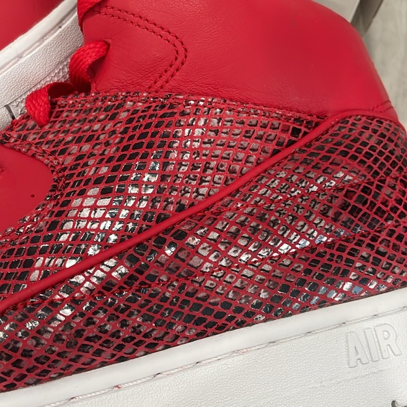 Men’s Nik Air Python LUX SP University Red and white - Picture 6 of 10